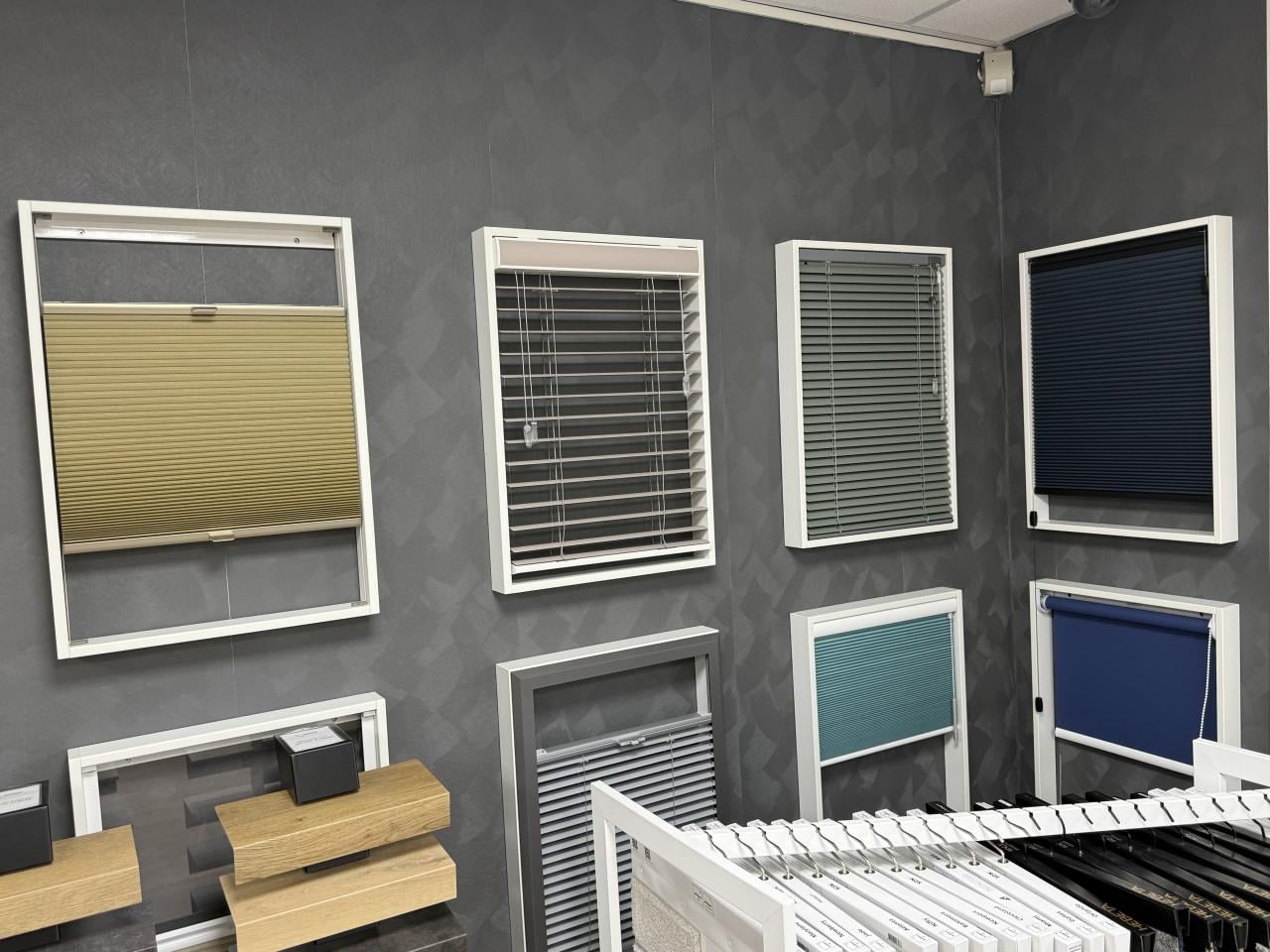 Laminaat vloeren, Raamdecoratie, Tapijt en vinyl