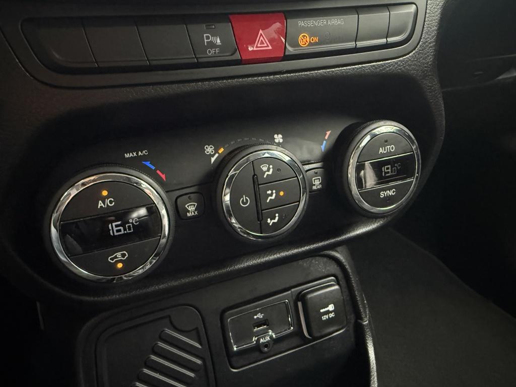 Jeep Renegade 1.6 e-torq downtown black editie - trekhaak -