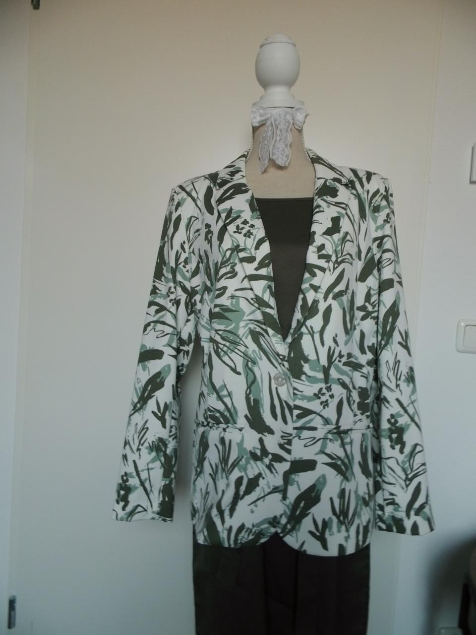 Jasje/ Blazer maat L.