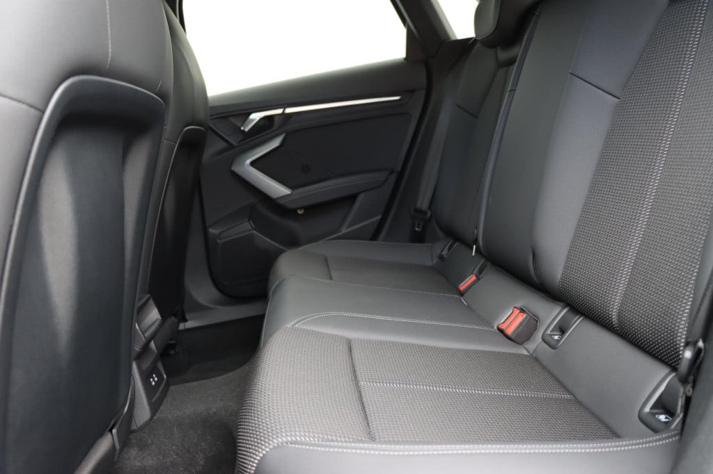 Audi A3 sportback 35 tfsi s edition 150pk s-tronic