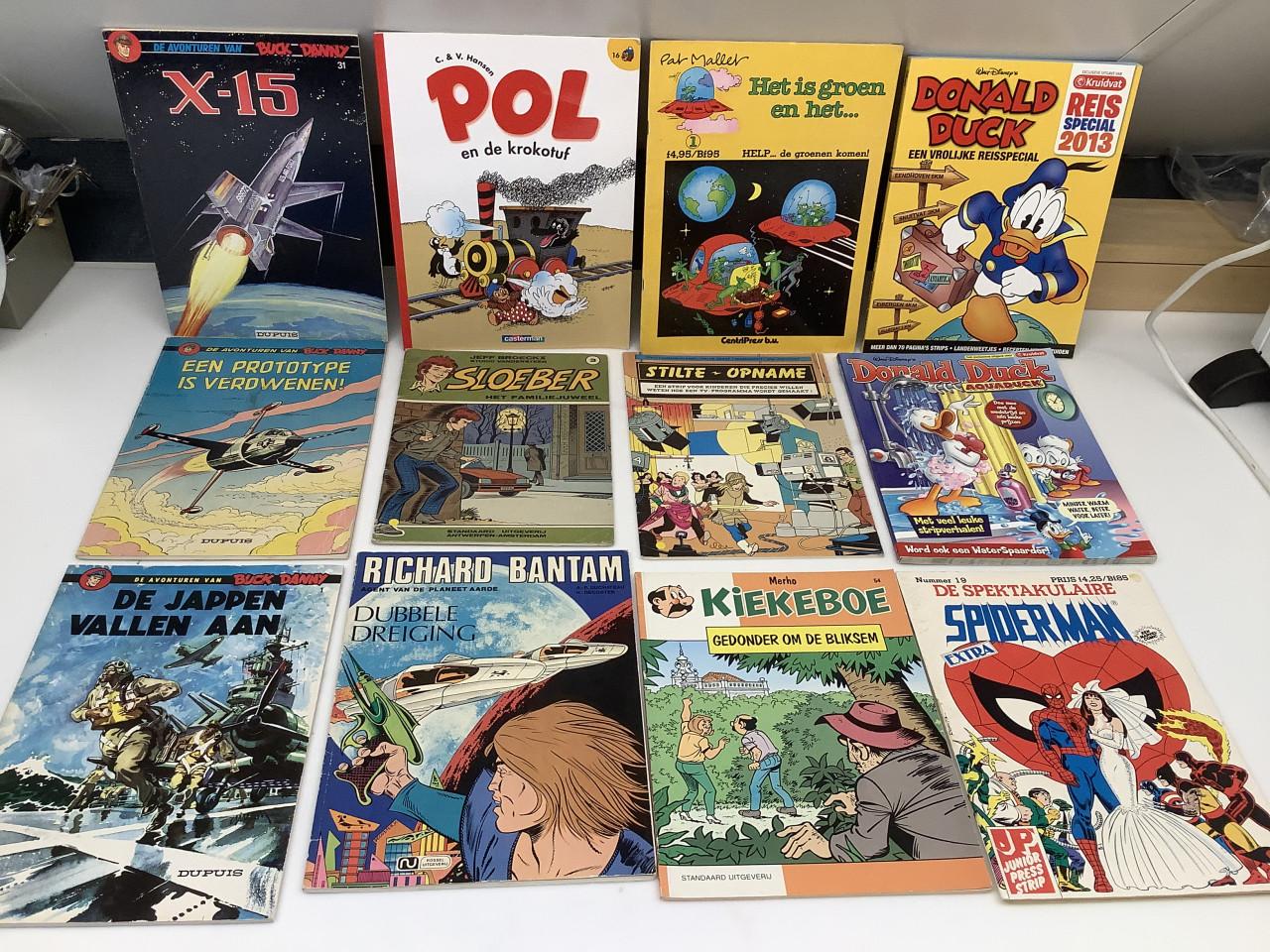 Stapel van ca 60 stripboeken, alles in 1 koop op te halen voor €50,00