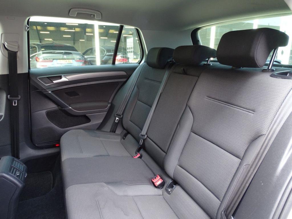 Volkswagen Golf 1.0 tsi comfortline automaat | navi | bluetooth