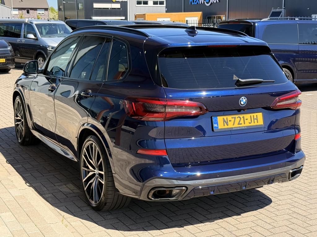 BMW X5 xdrive45e m-sport individual | b&o | sky lounge | luchtvering | mass