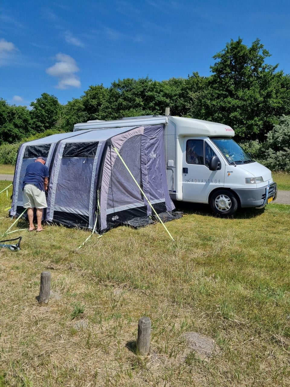 Voortent opblaasbaar voor camper en caravan .