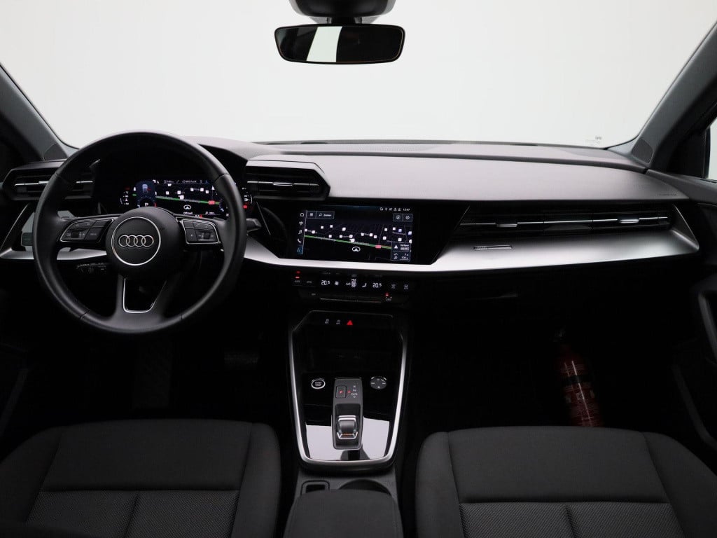 Audi A3 sportback 30 tfsi business edition | automaat | navigatie | apple c