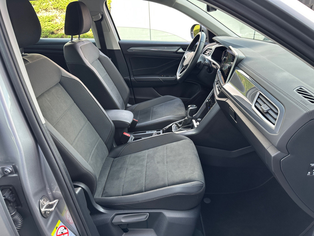Volkswagen T-roc 1.5 tsi 150pk dsg style | dode hoek | camera | keyless | e