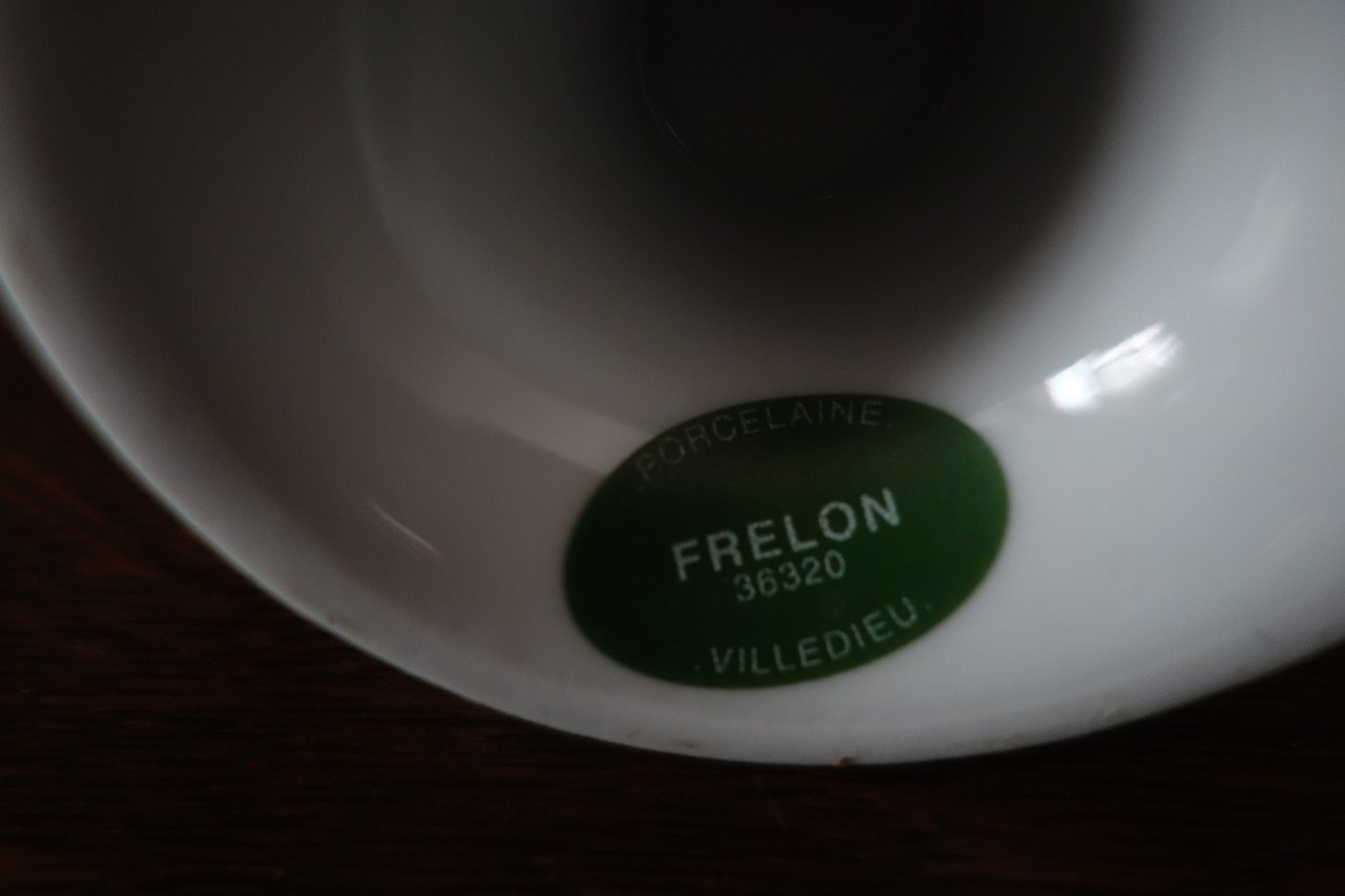 4 drinkbekers porcelaine FRELON 36320 Villedieu met vogeldecoratie  nieuw