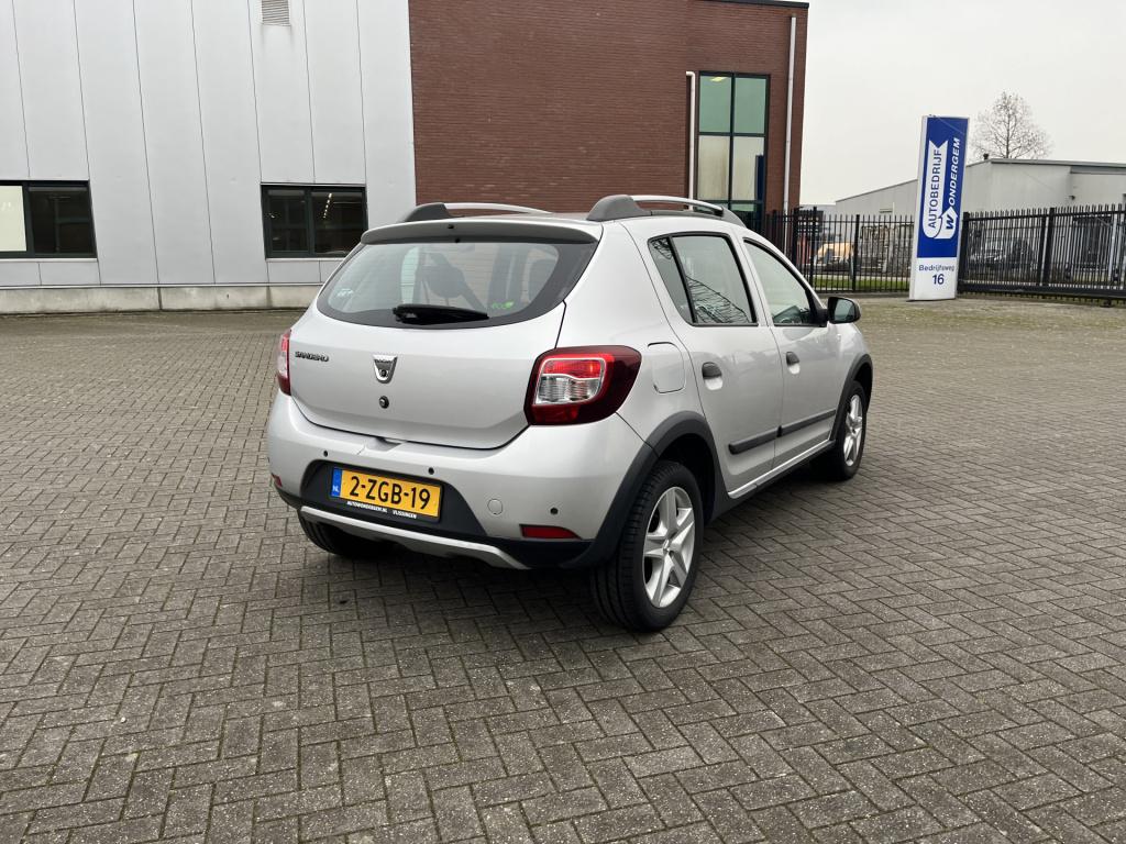 Dacia Sandero Stepway 0.9 tce lauréate 40 dkm