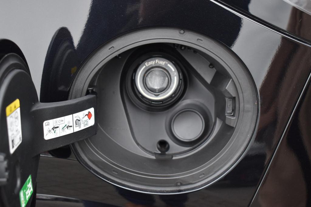 Ford Puma 1.0 ecoboost hybrid st-line x gold edition | unieke auto | 155 pk