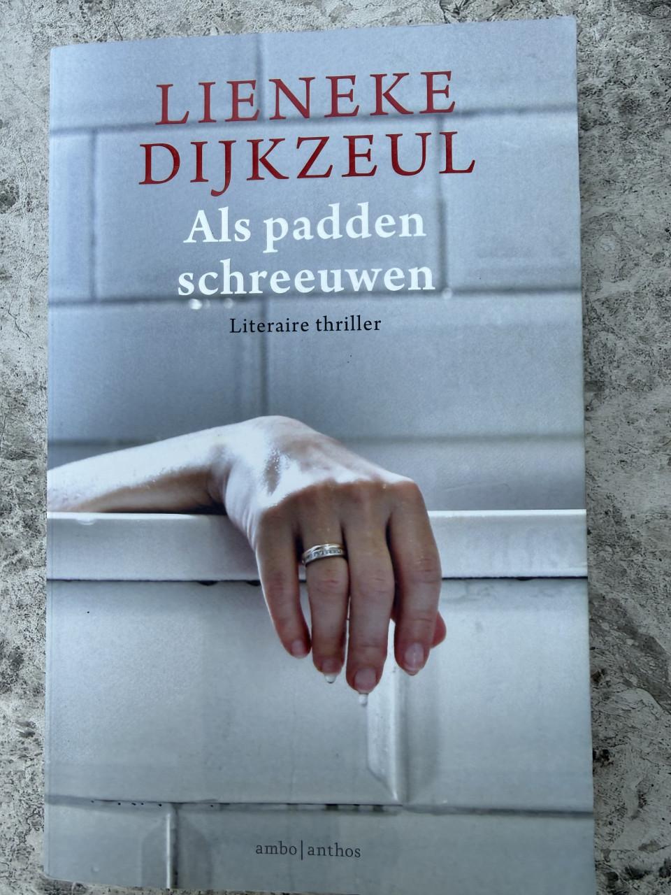 8 zeer nette boeken voor 12,50 euro.