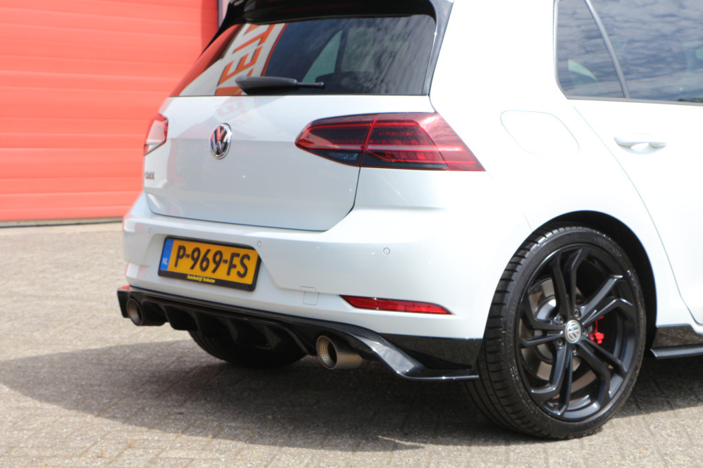 Volkswagen Golf 2.0 tsi gti tcr | akrapovic | pano | discover pro