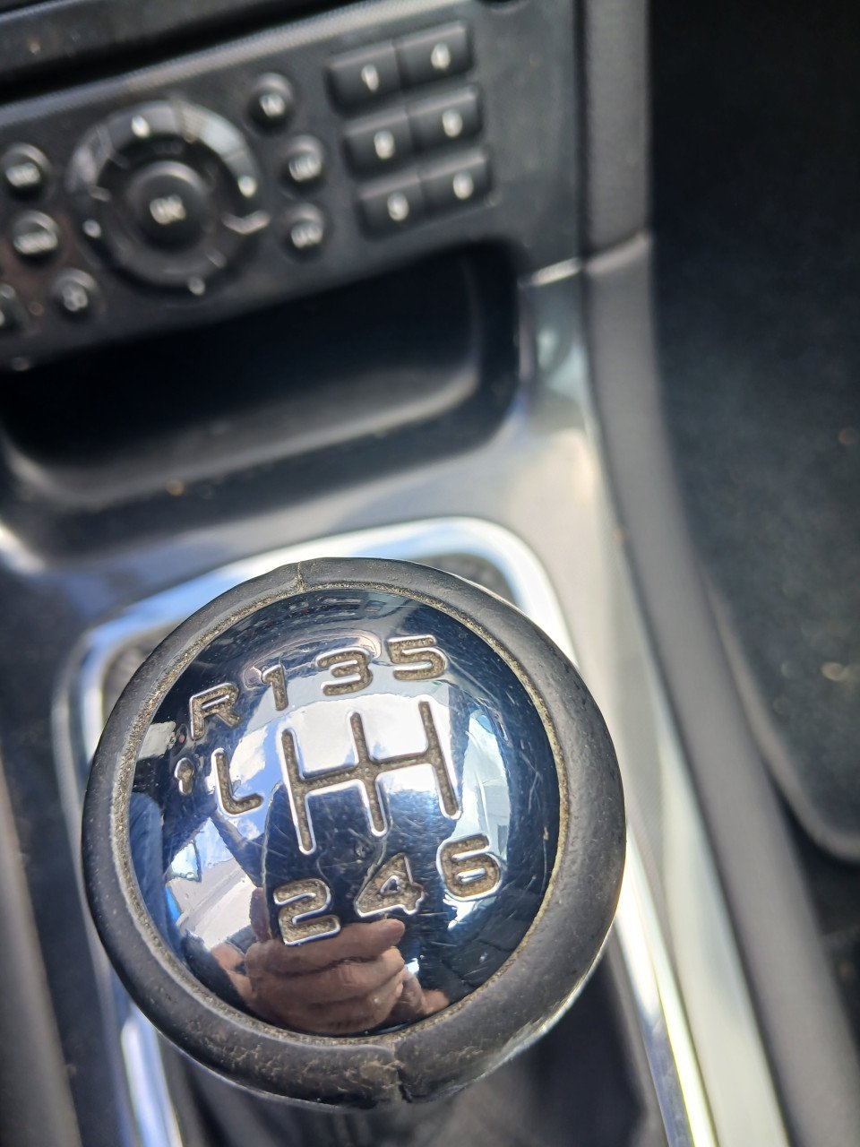 Peugeot 607 2.2-2007-km. 185 234Nap.--Airco-tekhaak-6 bak-nwe.apk-3800,=