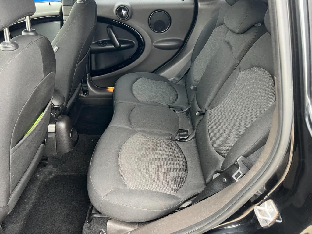 Mini Countryman mini 1.6 cooper pepper colour line black div. extra's