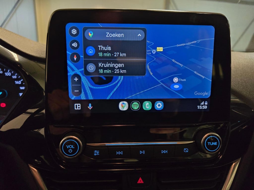 Ford Fiesta 1.1 trend | voorruitverwarming | velgen | cruisecontrol | groot