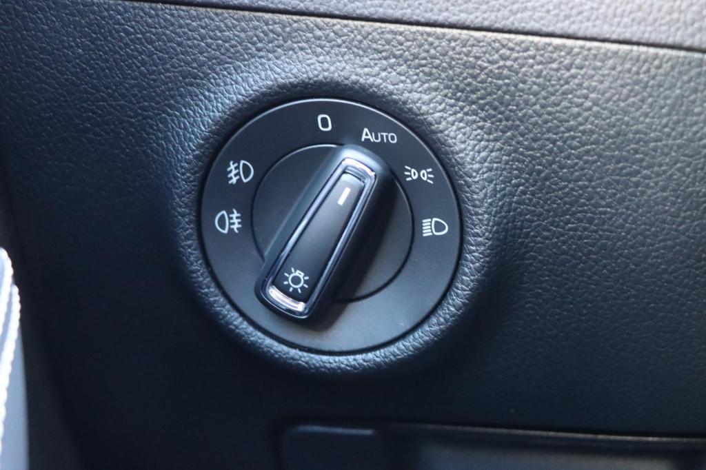 Skoda Superb combi 1.4 tsi iv sportline 218pk dsg6