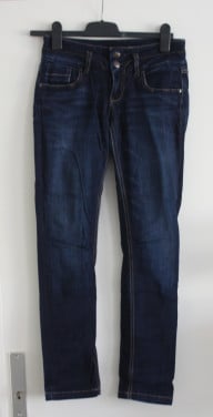 Donkerblauwe spijkerbroek maat w27-l30
