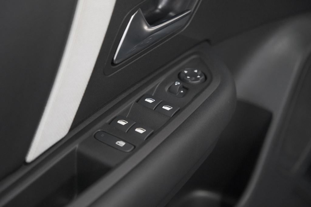 Citroen C4 1.2 hybrid 145pk max | 360 camera | adaptieve cruise control | n