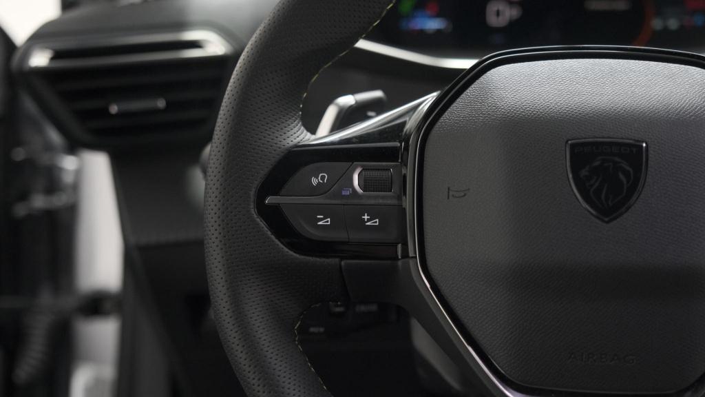 Peugeot 2008 puretech 130 eat8 gt | 360 camera | adaptieve cruise control |