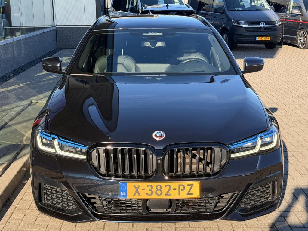 BMW 5 Serie touring 530e xdrive m-sport | soh 95% | acc | elek. trekhaak | 