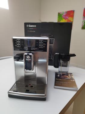 Volautomatische koffiemachine