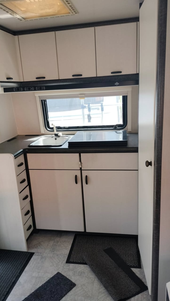 Hobby met als NIEUWE voortent