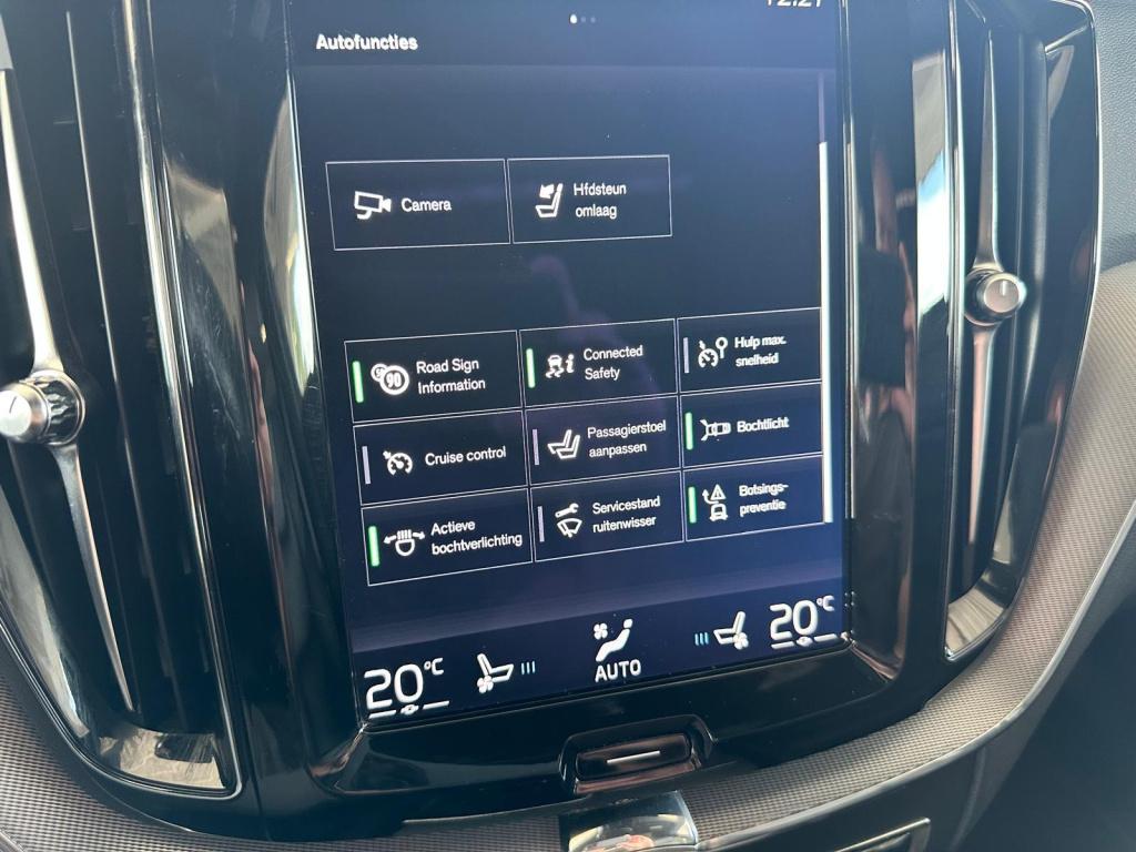 Volvo XC60 2.0 d5 awd r-design luchtvering | standkachel