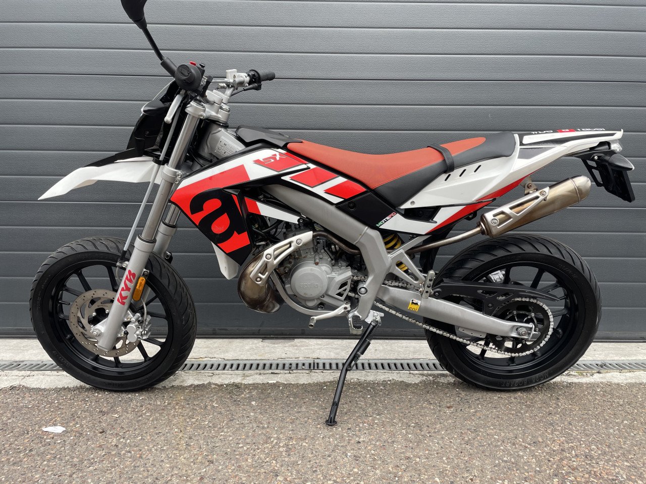 APRILIA SX 50 4230 KM SCHAKEL BROMMER