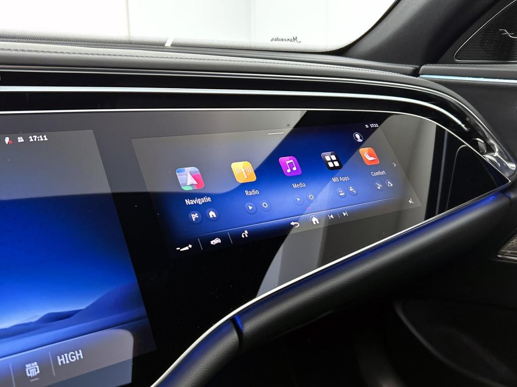 Mercedes-Benz E-Klasse estate 300 e amg plug-in hybride amg | night pakket 