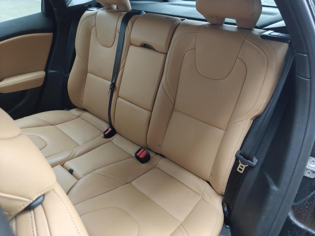 Volvo V40 cross country 1.5 t3 nordic+ luxury