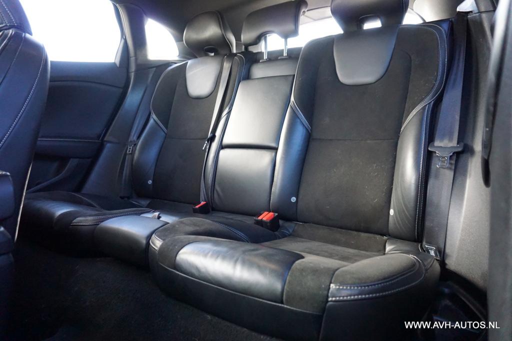 Volvo V40 1.6 t3 r-design