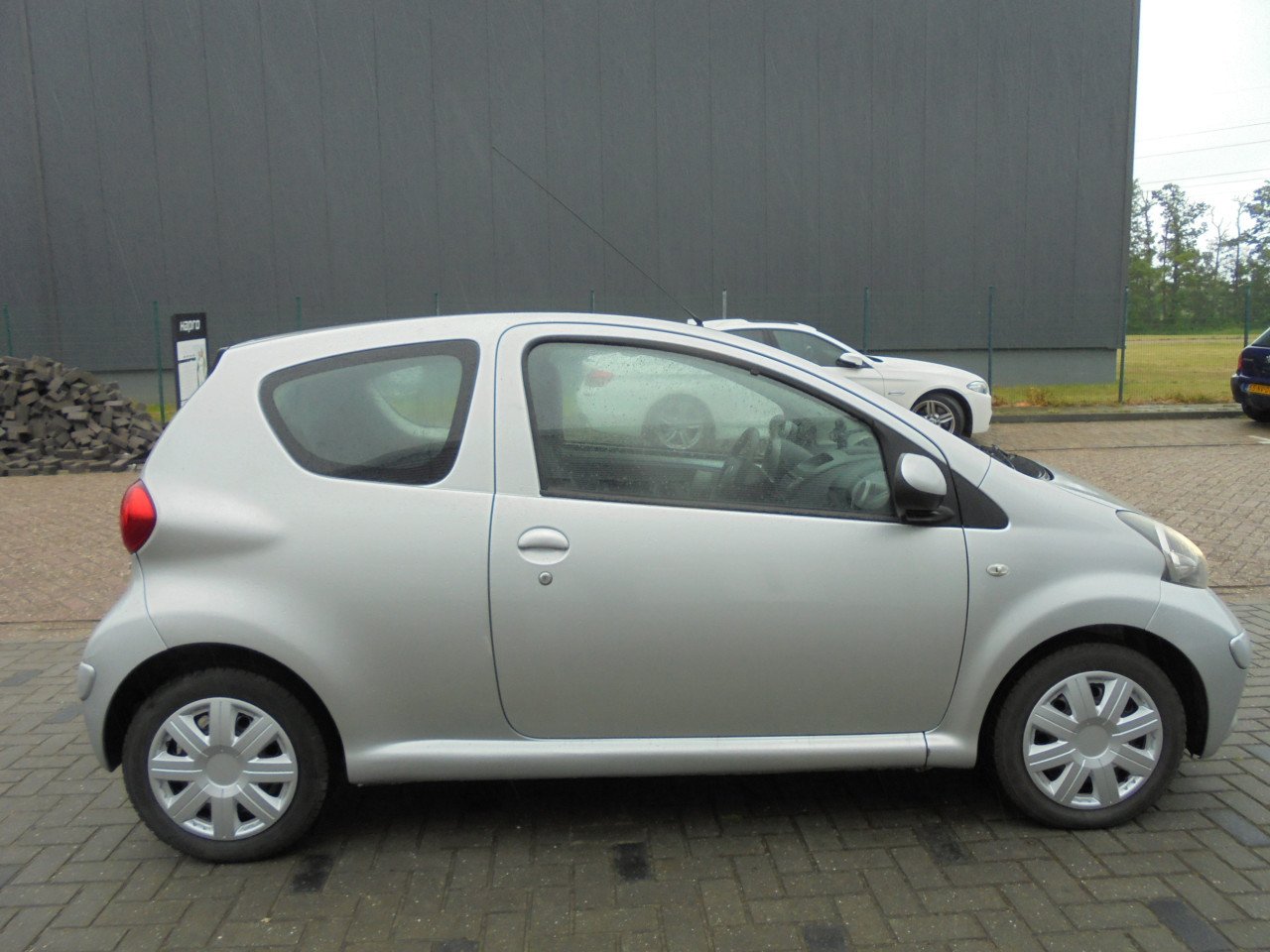 Aygo 1.0-12V drie deur Bwjr.2009 Apk vol jaar N.A.P leuke nette auto € 3250