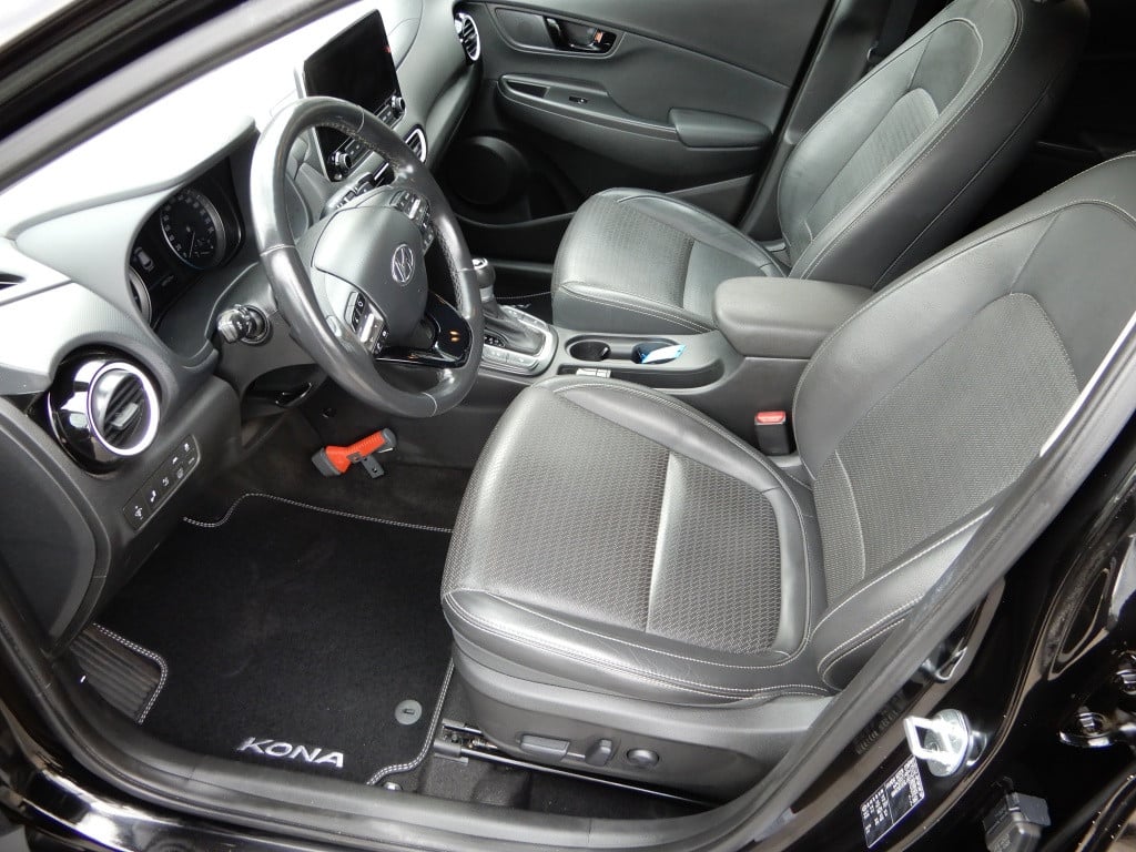 Hyundai Kona 1.6 gdi hev premium | 1e eig. | nl auto | trekhaak