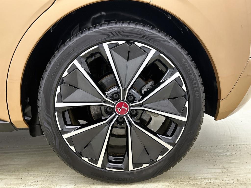 Ds Ds 4 e-tense performance line+ | rijklaar | afn. trekhaak |