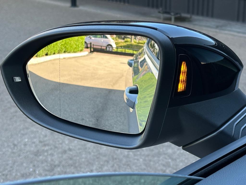 Volkswagen Golf 1.5 tsi 150pk goal | trekhaak | camera | dode hoek | rijkla