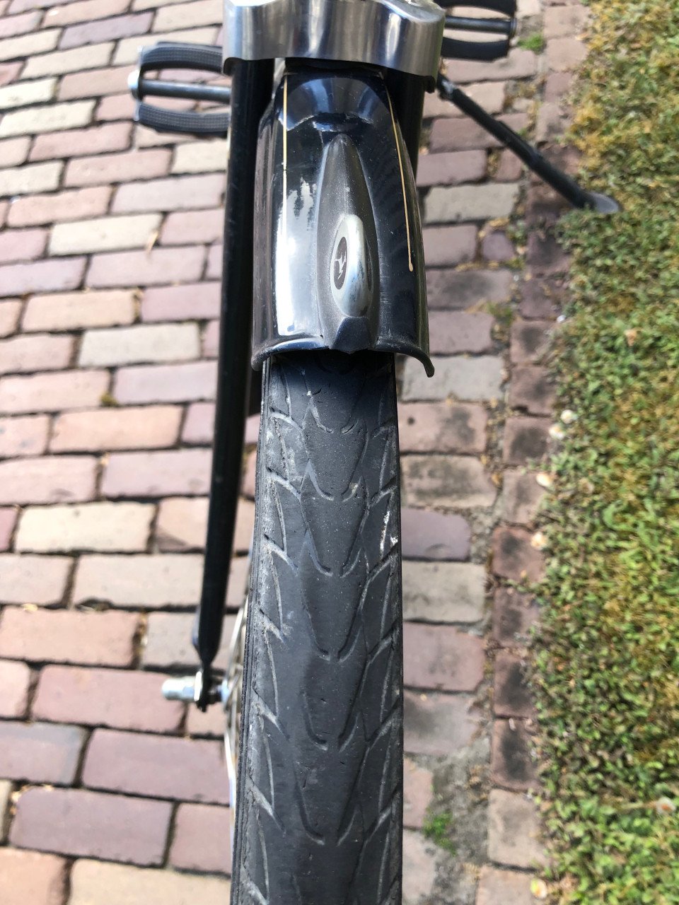 Zwarte Gazelle omafiest framehoogte 58 cm wielmaat 28 inch.
