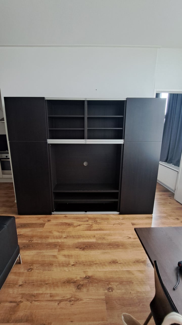 Gratis Grote wandmeubel tv meubel boekenkast ophalen in Vlissingen