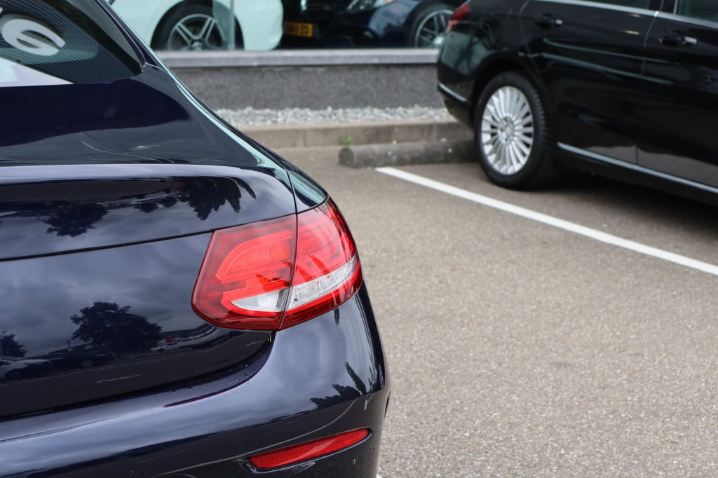 Mercedes-Benz C-Klasse coupé 200 ambition l panoramadak l beige leder inter