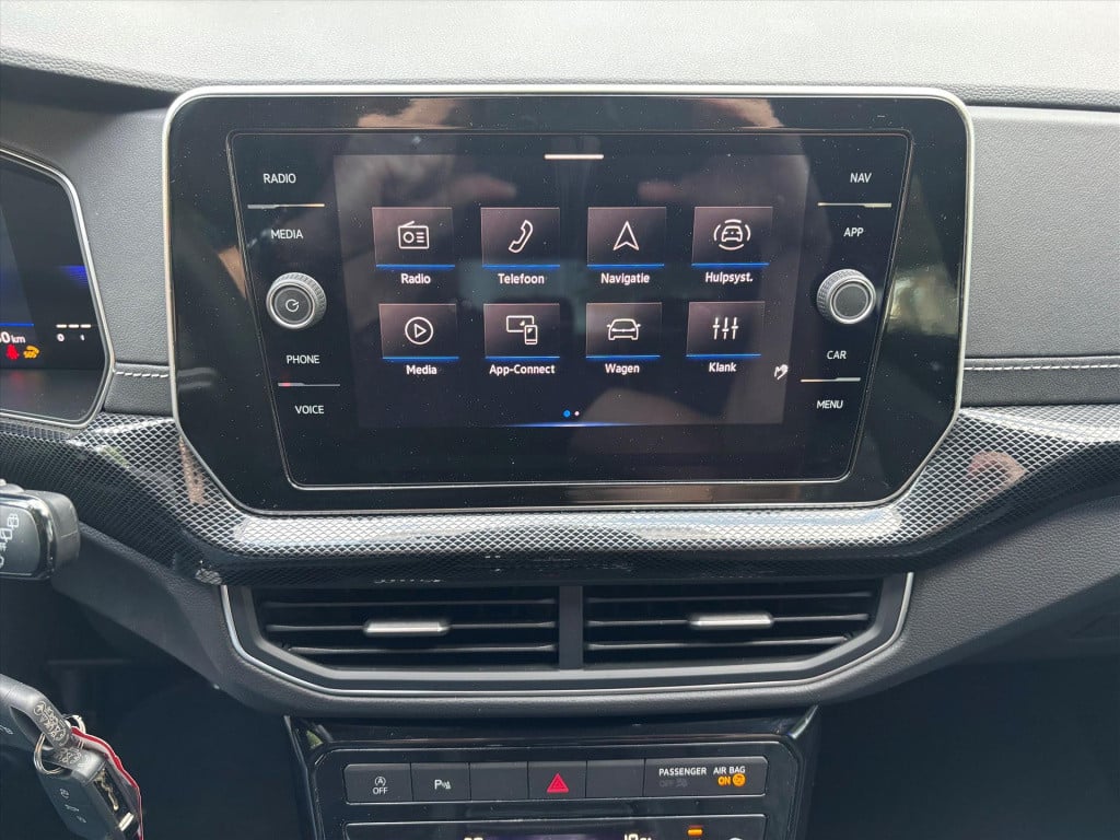 Volkswagen T-cross 1.5 tsi 150pk dsg-7 r-line| trekhaak| camera|navi| uniek