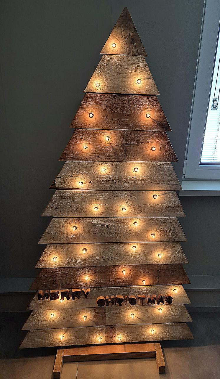 Kerstboom met verlichting