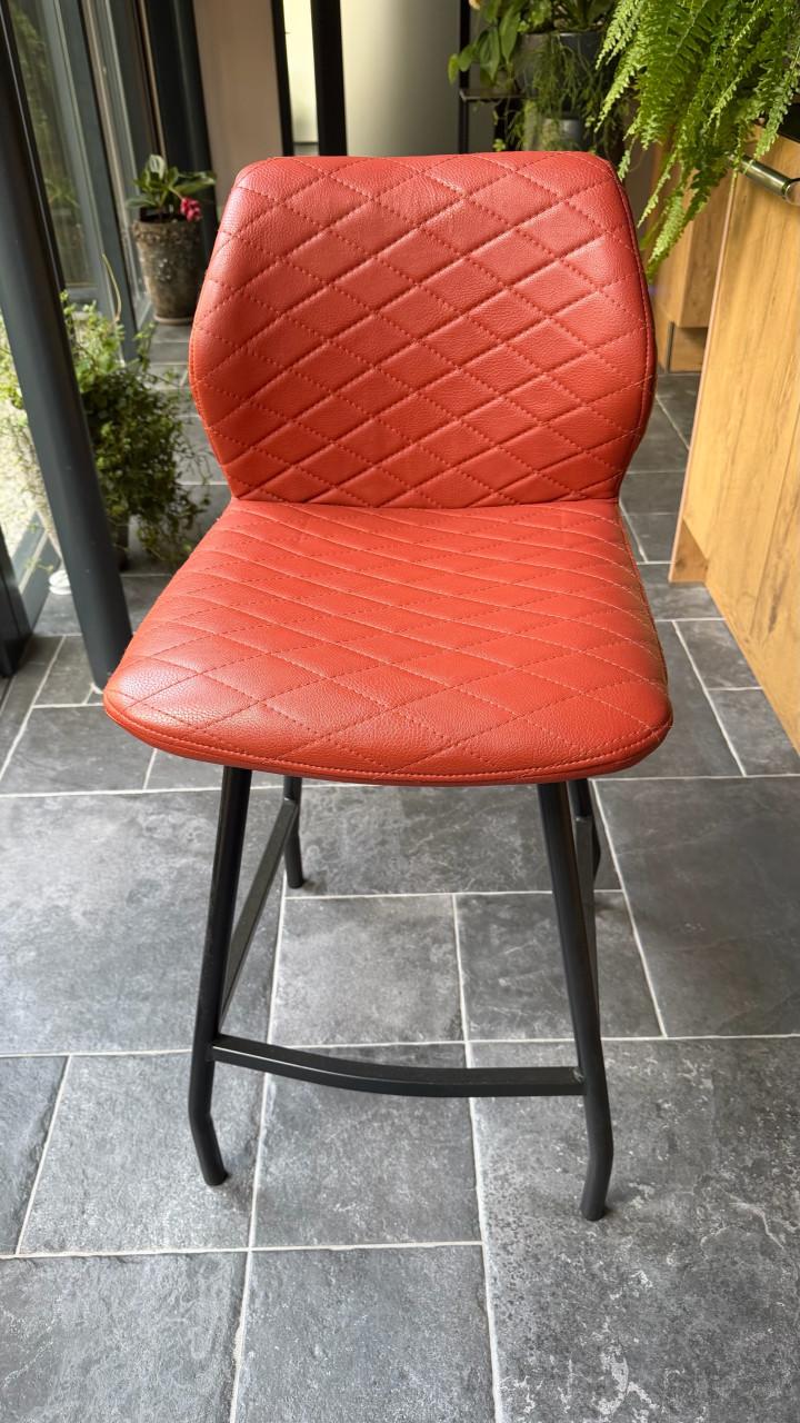 Te koop: 4 comfortabele barkrukken
