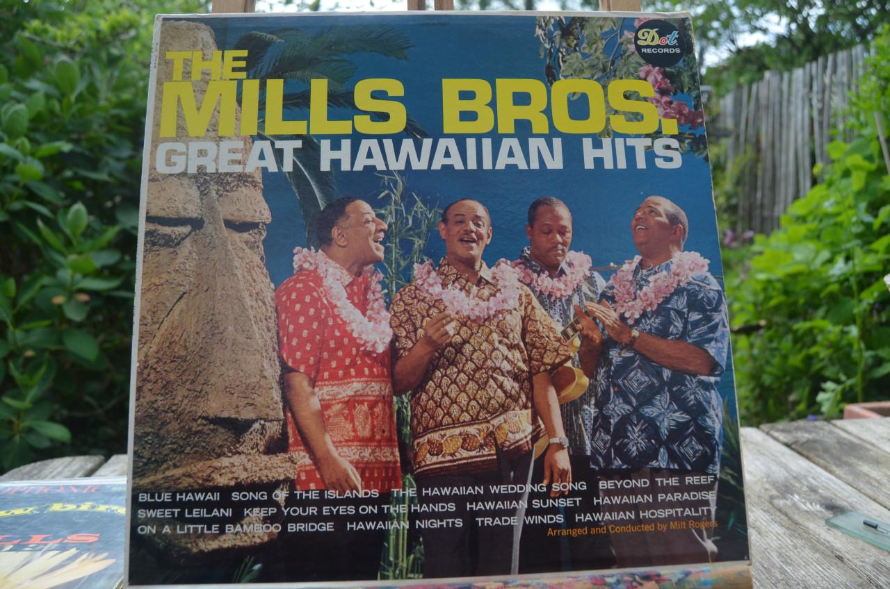 Heel veel LP's Mills Brothers (3)