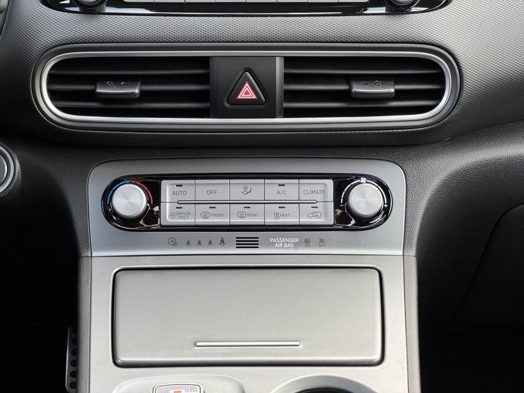 Hyundai Kona ev premium 64 kwh soh 97% meest luxe uitvoering incl. schuif-/