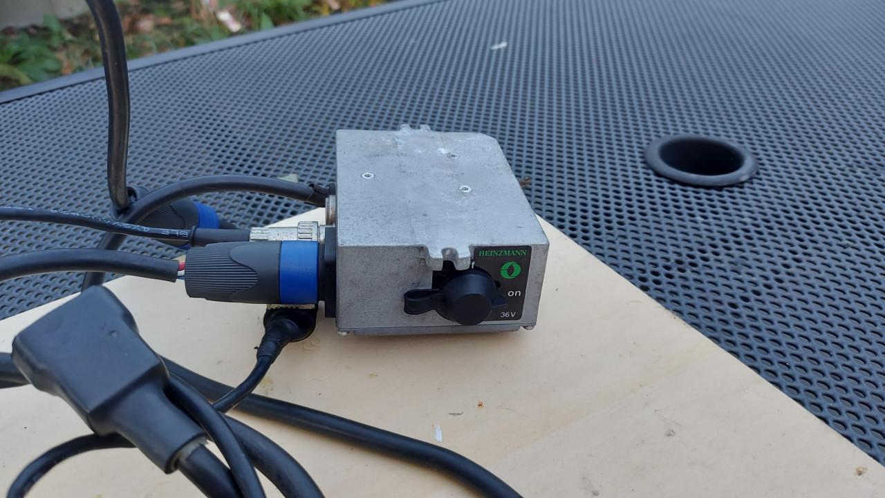 Van Raam onderdelen duo-fiets, 2 accu's, oplader, voorwiel