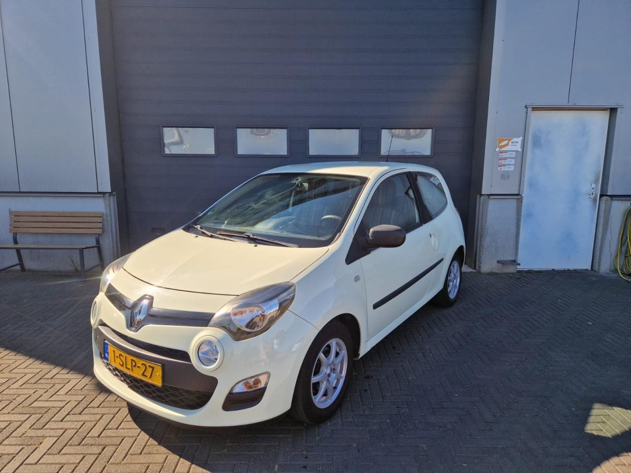 TE KOOP RENAULT TWINGO 1.2 16V PARISIENNE EURO 5 ZUINIGHEIDSLABEL A