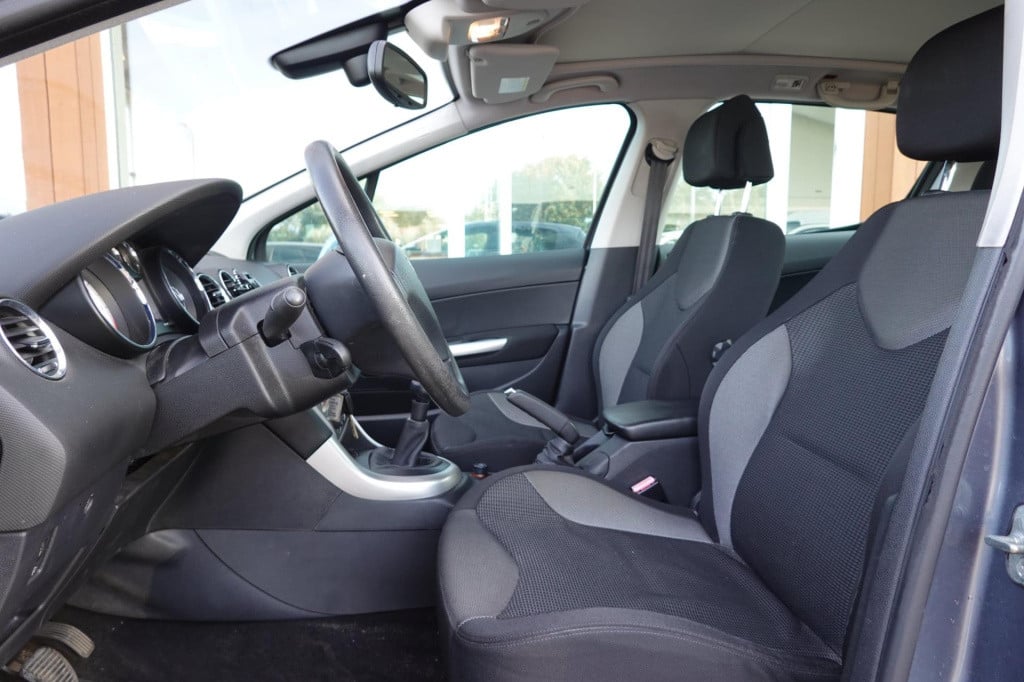 Peugeot 308 1.6 vti xt