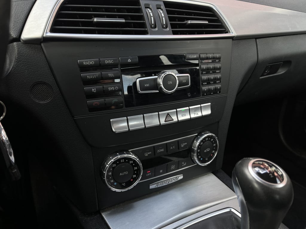 Mercedes-Benz C-Klasse 180 business class 125! avantgarde | navi | airco