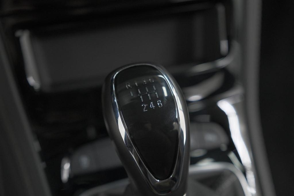 Opel Astra turbo 130 business elegance | camera | dodehoekdetectie | apple 