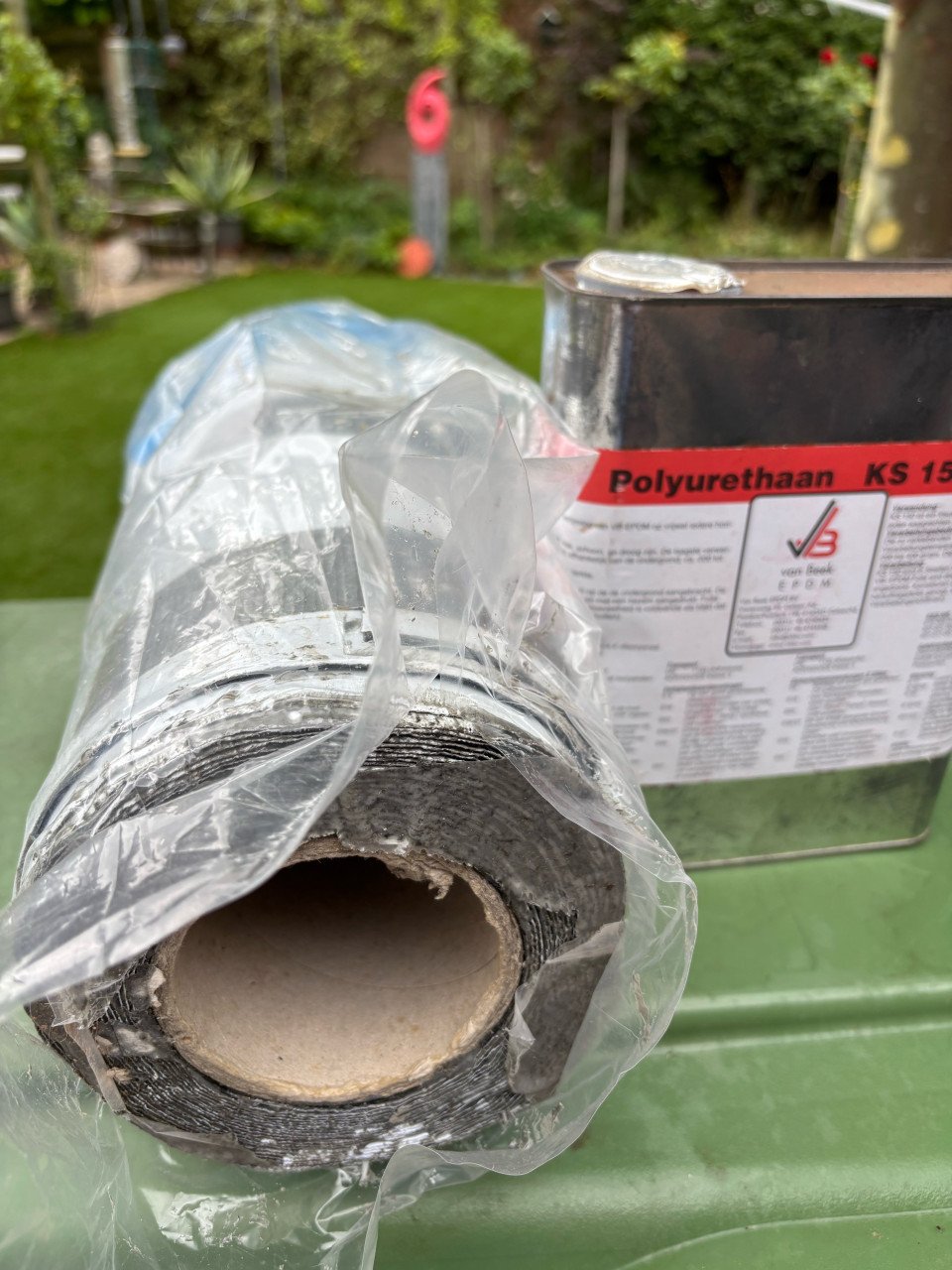 EPDM reparatie rol en EPDM lijm bus 6 kg (vol)