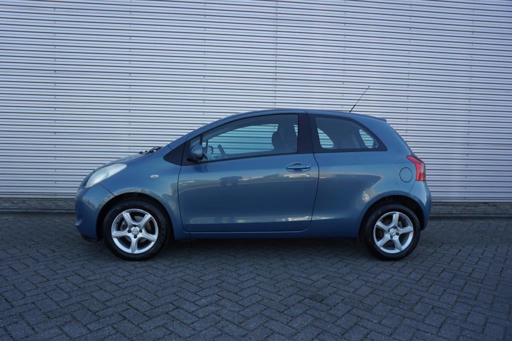 Toyota Yaris 1.3 vvti sol airco / elektr. ramen / nap / nieuwe apk!