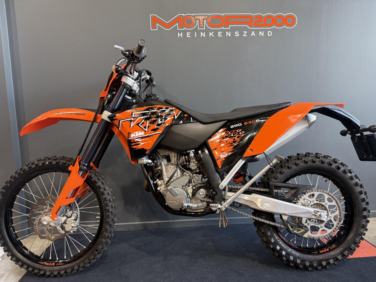 KTM 250 EXC-F bijna nieuw!